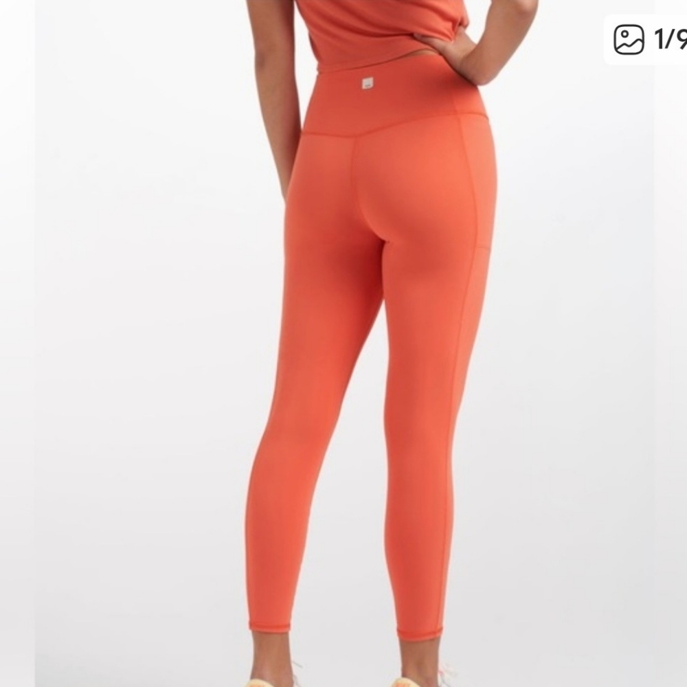 Vuori Orange Leggings - Picture 3 of 7